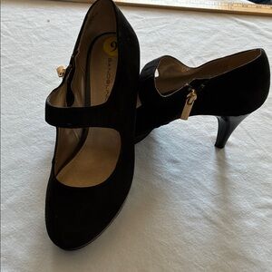 Bandolino Elegant Black Heels